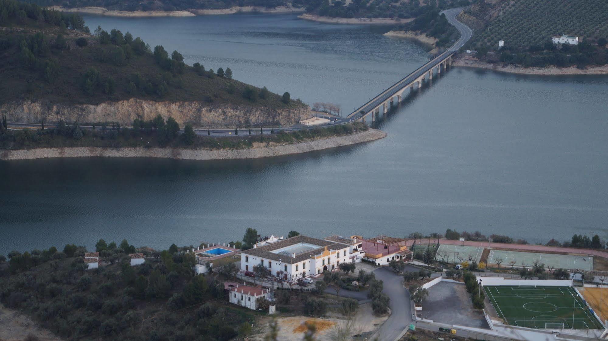 Caserio de Iznájar Luaran gambar